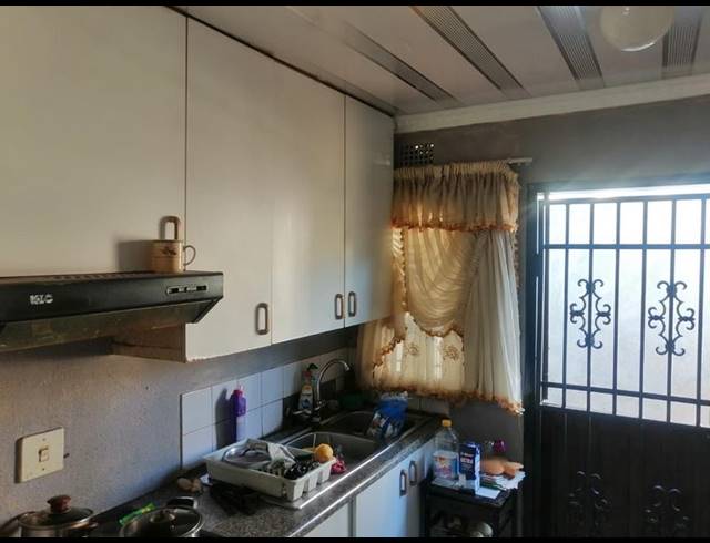 5 BEDROOM HOUSE FOR SALE IN TEMBISA CENTRAL